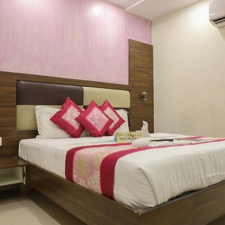 Hotel Plaza Executive - Near Bkc Βομβάη Εξωτερικό φωτογραφία
