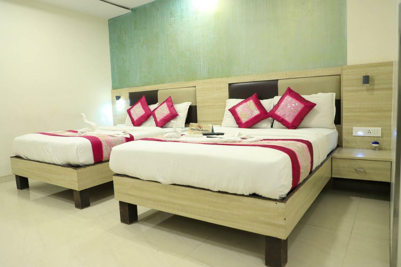 Hotel Plaza Executive - Near Bkc Βομβάη Εξωτερικό φωτογραφία