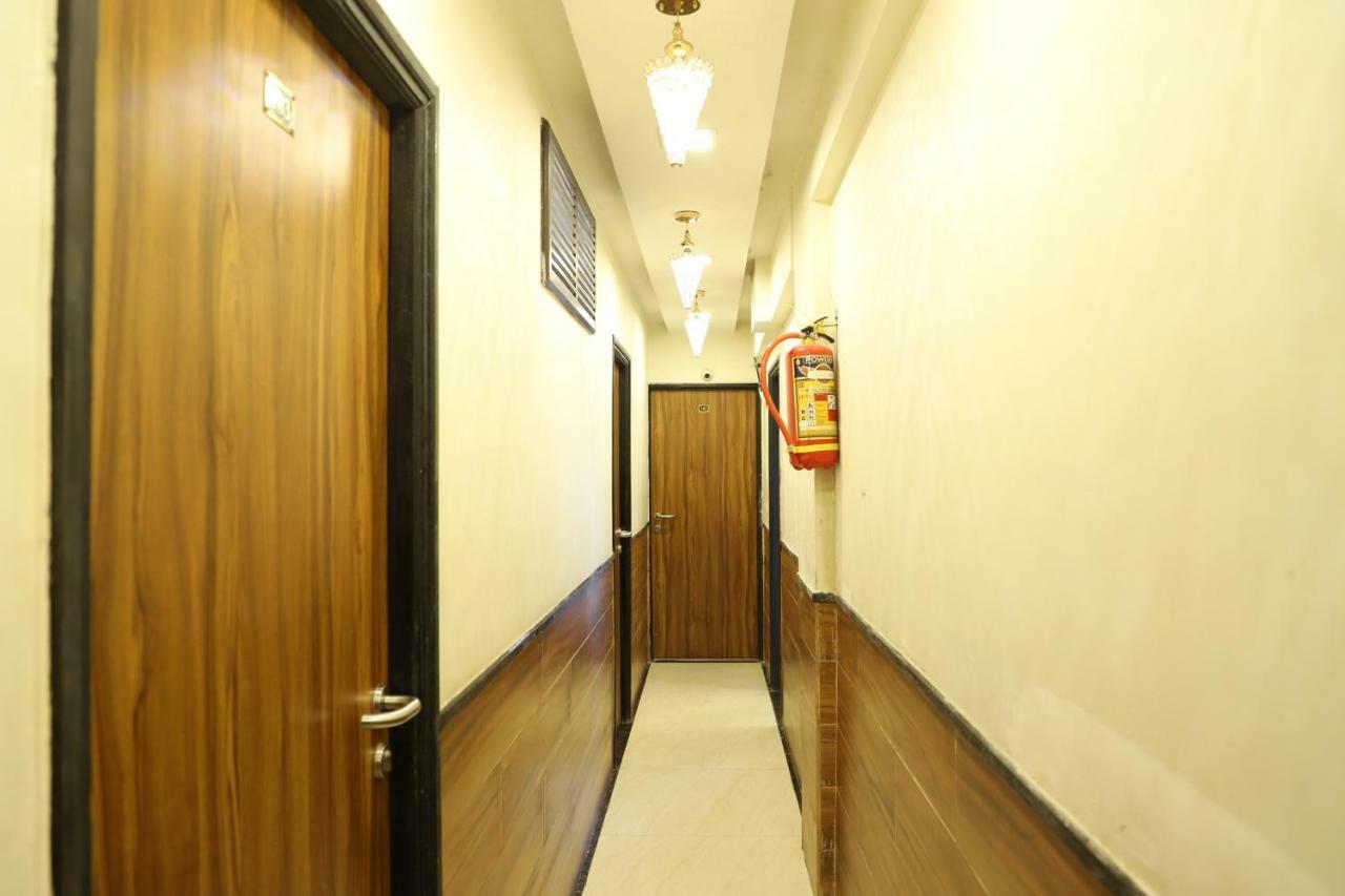 Hotel Plaza Executive - Near Bkc Βομβάη Εξωτερικό φωτογραφία