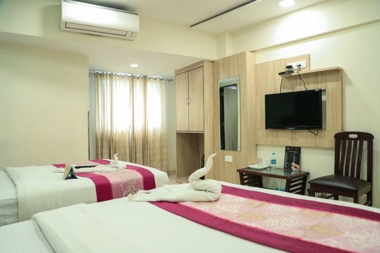 Hotel Plaza Executive - Near Bkc Βομβάη Εξωτερικό φωτογραφία