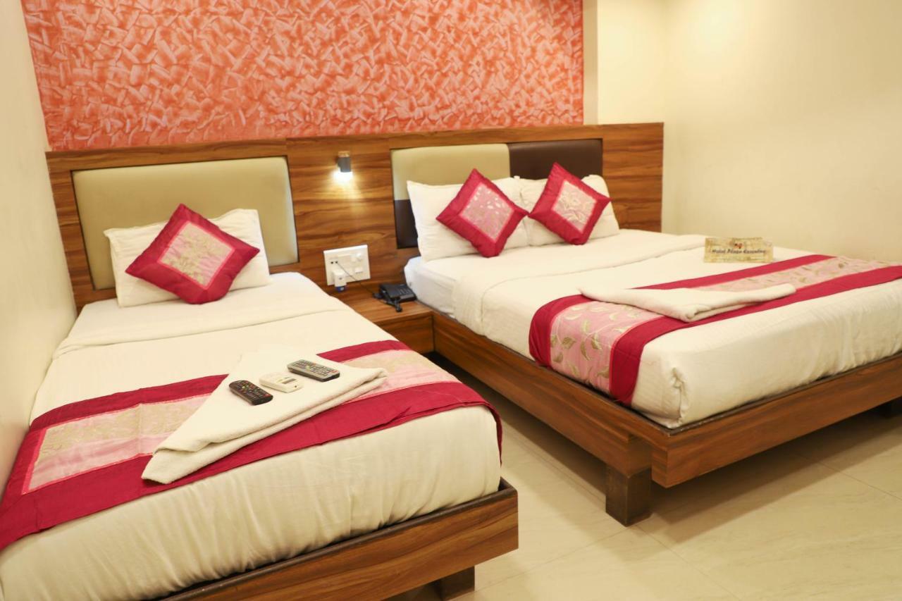 Hotel Plaza Executive - Near Bkc Βομβάη Εξωτερικό φωτογραφία