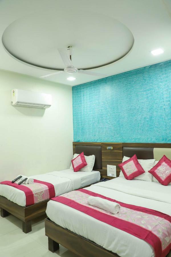 Hotel Plaza Executive - Near Bkc Βομβάη Εξωτερικό φωτογραφία