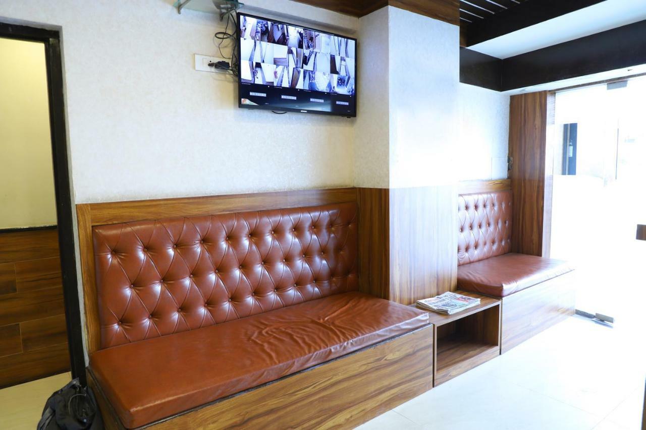 Hotel Plaza Executive - Near Bkc Βομβάη Εξωτερικό φωτογραφία